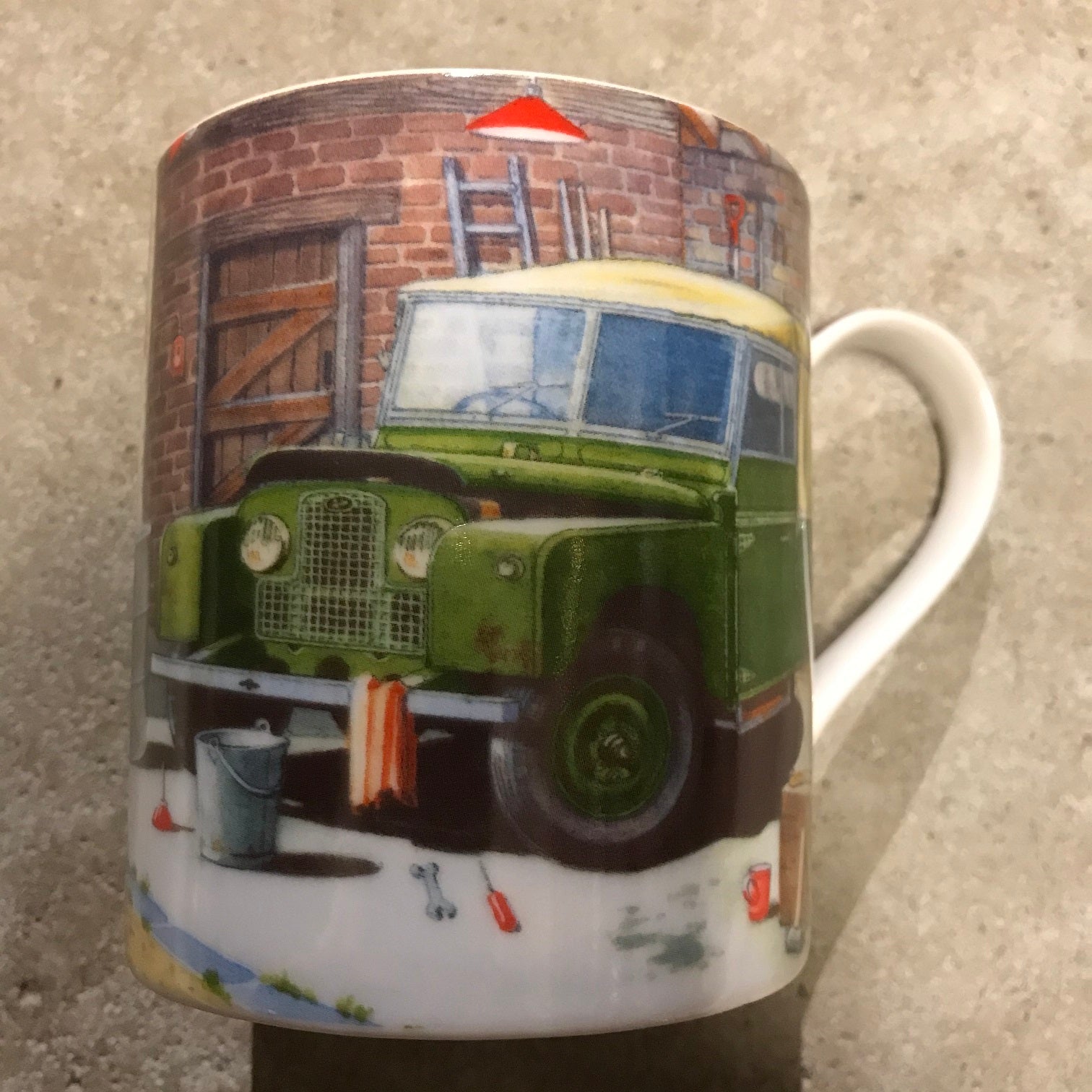mugg-landrover-barnfind.jpg