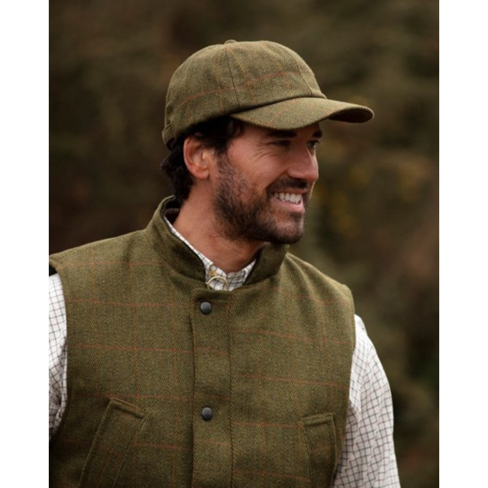 shoulden-baseball-cap-dark-sage-model.jpg