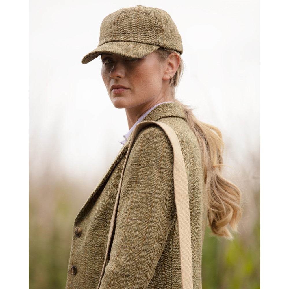 shoulden-baseball-cap-light-sage-model.jpg