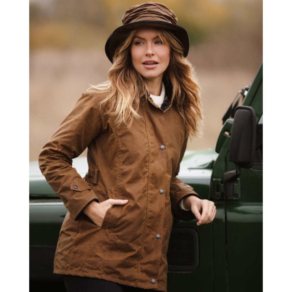 victoria-jacket-beige-model-1.jpg